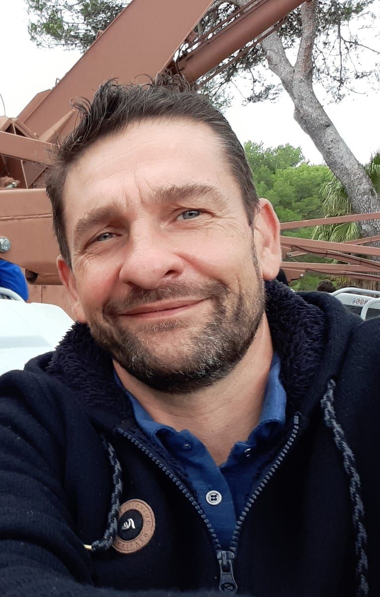 Profil de Jérôme, 30 ans, Gay trip à Troinex (Genève)