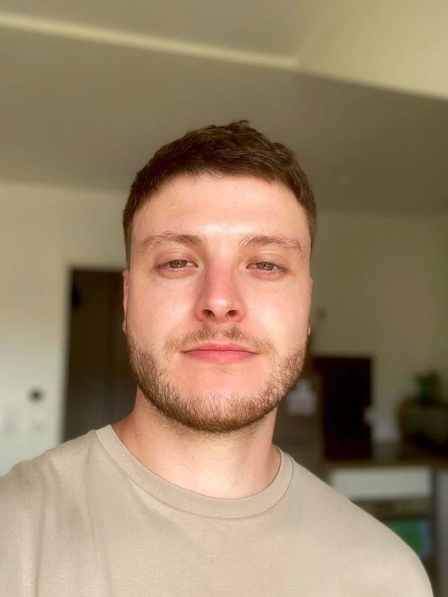 Profil de Moufid, 40 ans, Gay trip à Schachen b. Reute (Appenzell Rhodes-Extérieures)