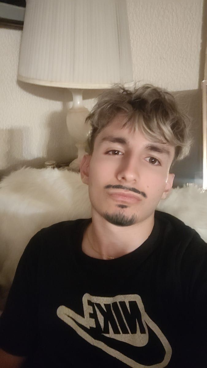 Profil de Pamphile, 31 ans, Gay trip à Petit-Martel (Neuchâtel)