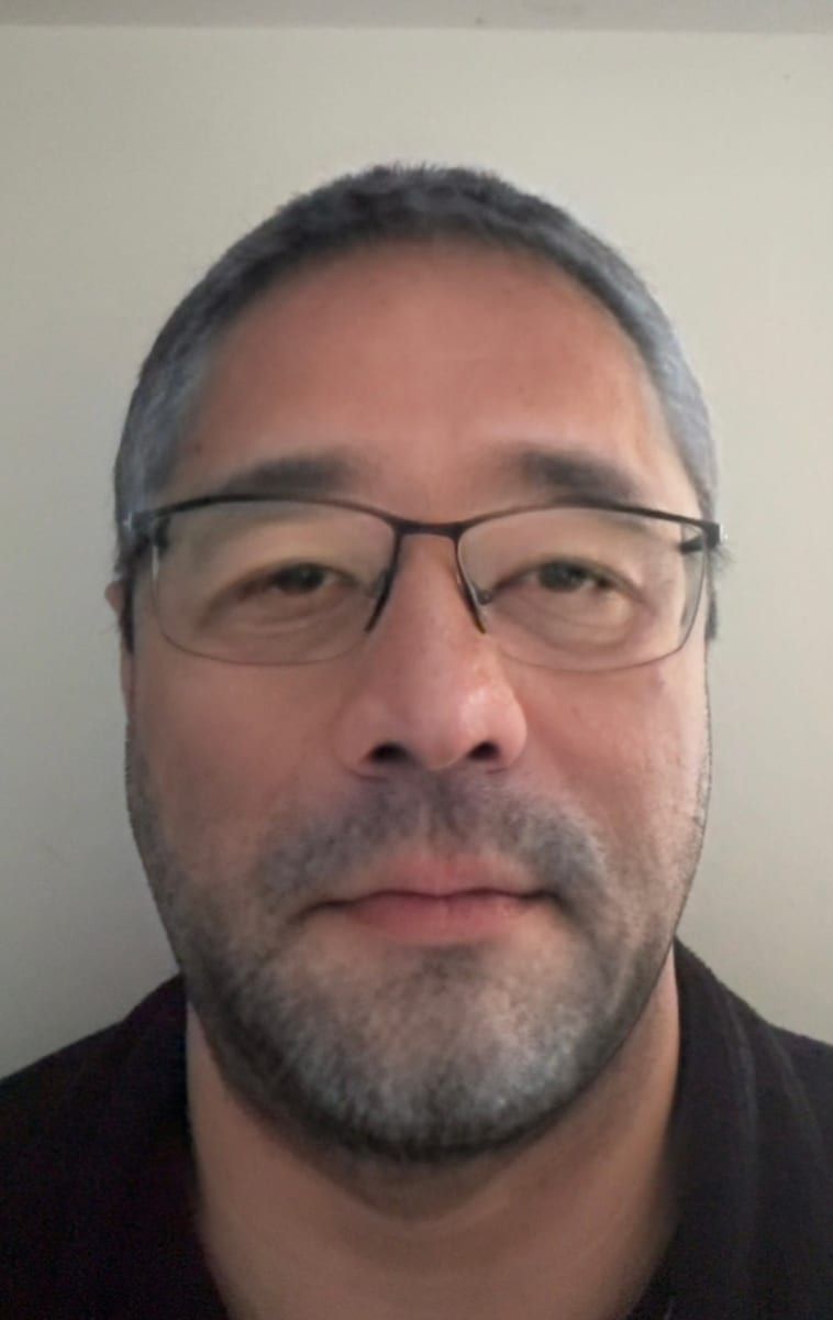 Veasna - Gay trip à Saillon Profil de Veasna, 43 ans, Gay trip à Saillon (Valais)