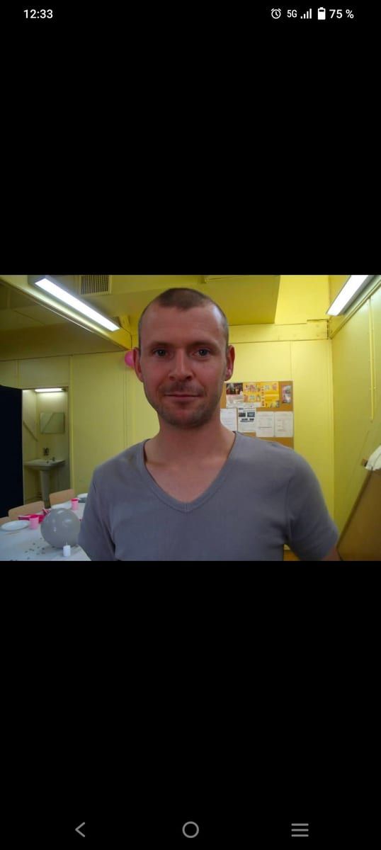 Profil de Rénald, 30 ans, Gay trip à Le Grand-Saconnex (Genève)