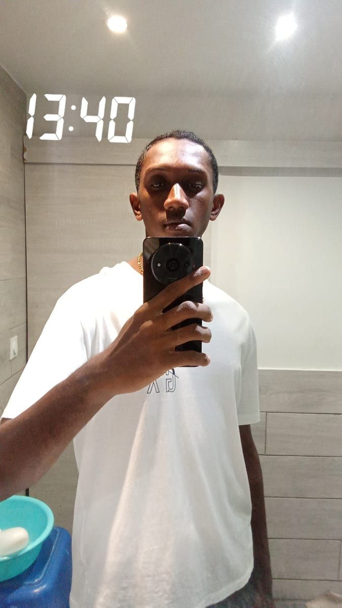 Profil de Isaack, 23 ans, Gay trip à Uzwil (Saint-Gall)