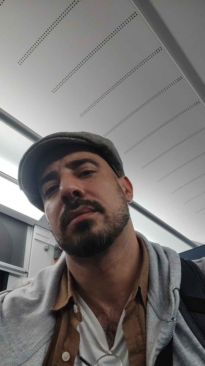 Profil de Bautista, 40 ans, Gay trip à Trogen (Appenzell Rhodes-Extérieures)