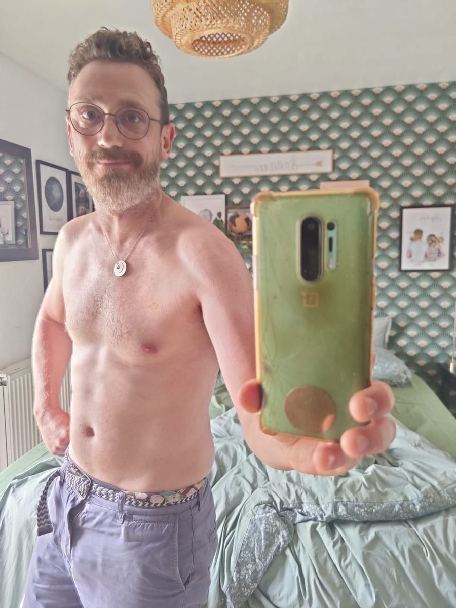 Salvy - Gay trip à Meienberg Profil de Salvy, 29 ans, Gay trip à Meienberg (Argovie)