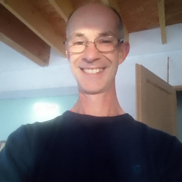 Profil de Nebi, 24 ans, Gay trip à Betschwanden (Glaris)