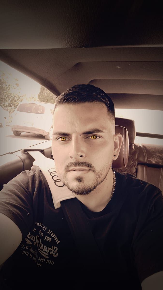 Profil de Hemza, 28 ans, Gay trip à Coeuve (Jura)