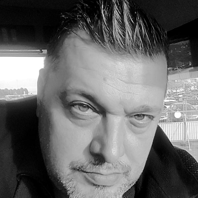 Profil de Humbert, 25 ans, Gay trip à Unteriberg (Schwytz)