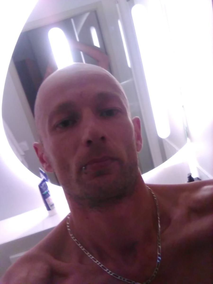 Profil de Lahcene, 30 ans, Gay trip à Morges (Vaud)