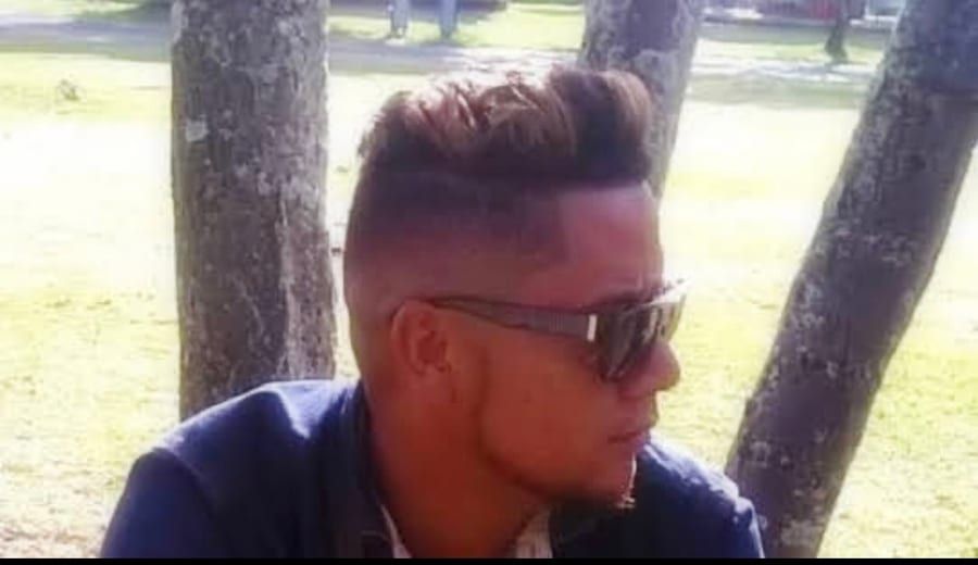 Profil de Seni, 27 ans, Gay trip à Les Acacias (Genève)