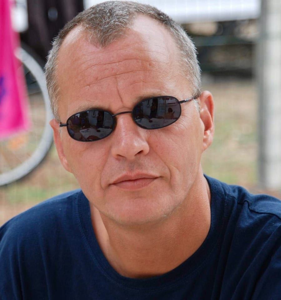 Profil de Saint-just, 22 ans, Gay trip à La Punt Chamues-ch (Grisons)