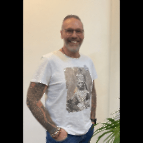 Profil de Mousa, 40 ans, Gay trip à Davos Dorf (Grisons)