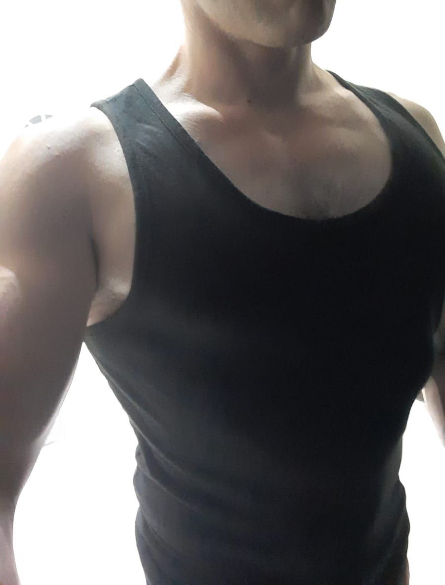 Profil de Slim, 29 ans, Gay trip à Vernamiège (Valais)