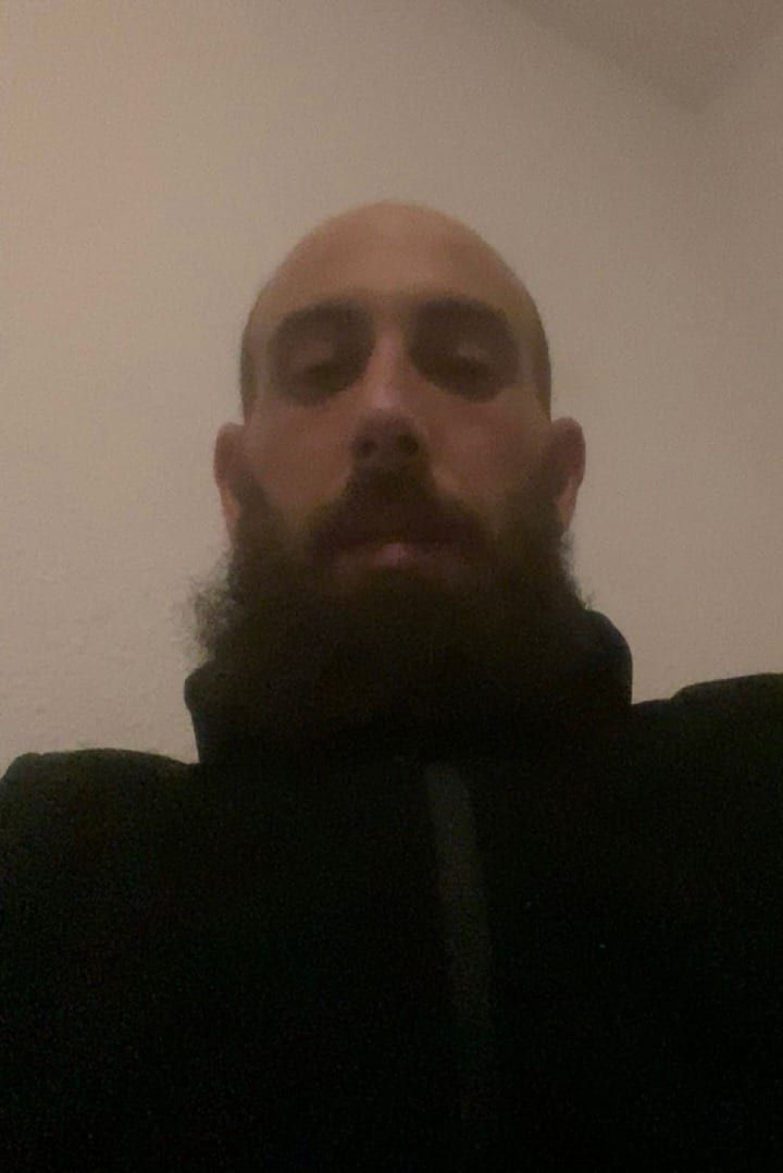 Mammadou - Gay trip à Reutigen Profil de Mammadou, 28 ans, Gay trip à Reutigen (Berne)