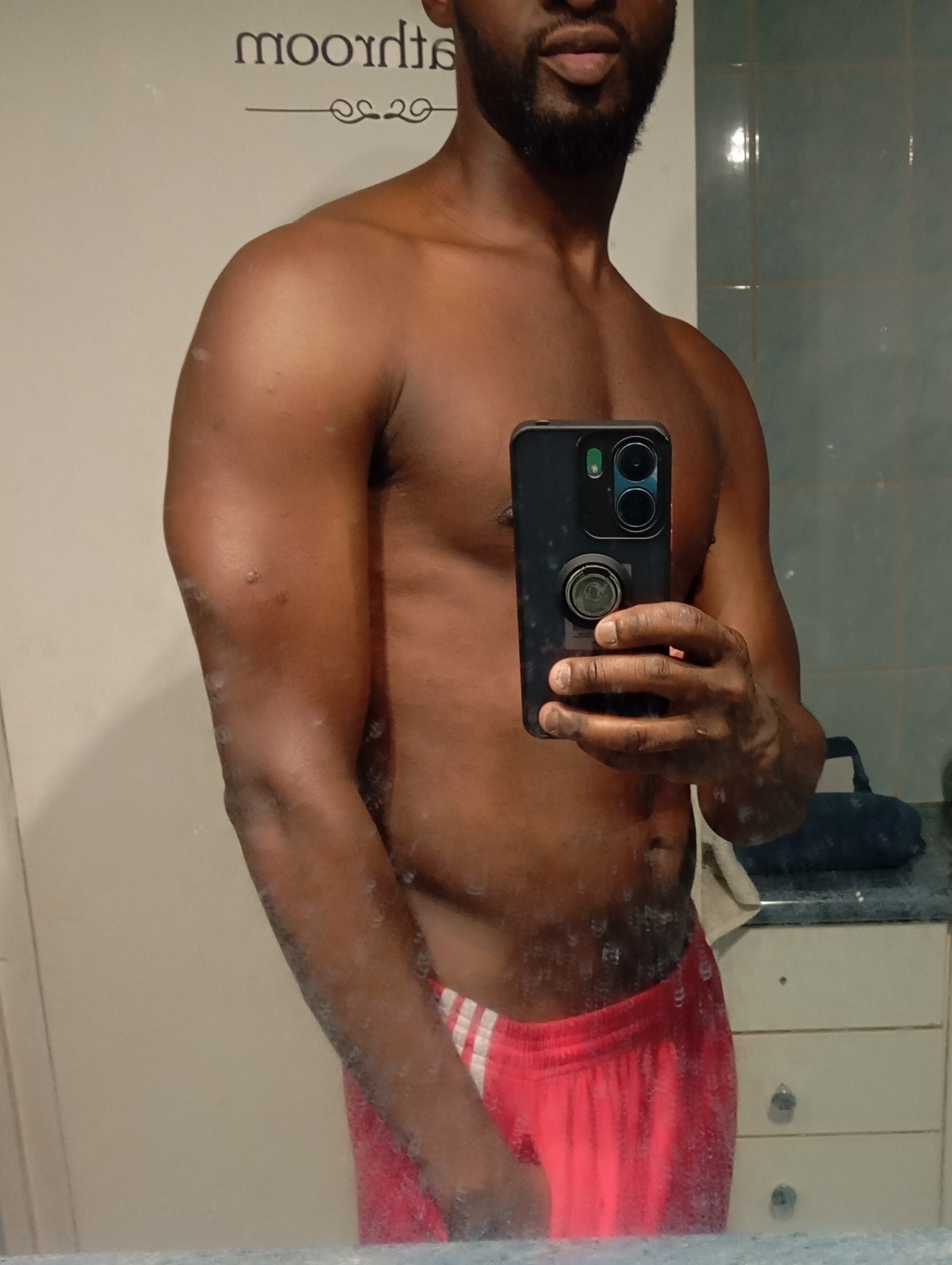 Profil de Yousaf, 23 ans, Gay trip à Obstalden (Glaris)