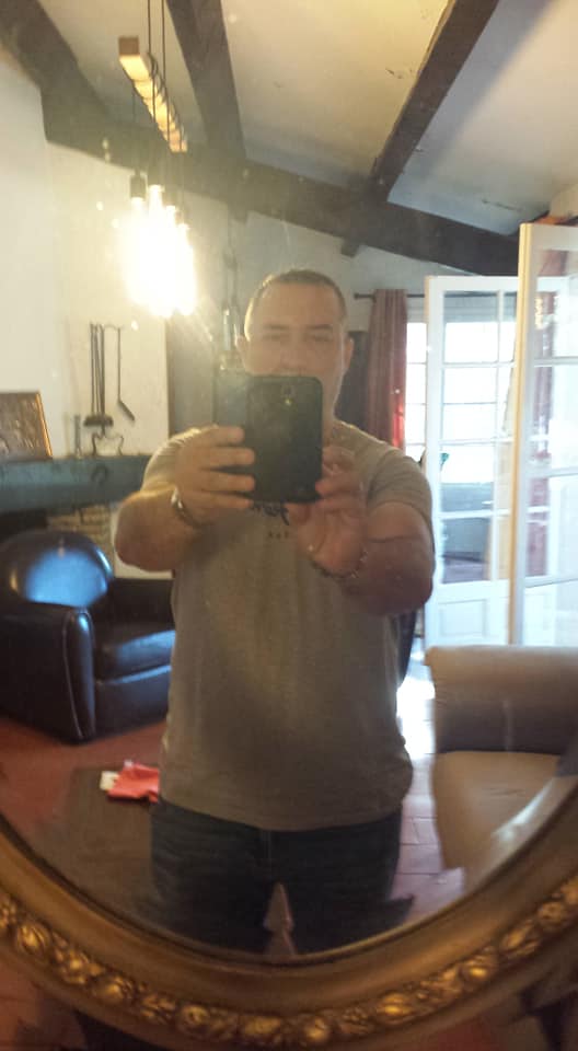 Profil de Venance, 34 ans, Gay trip à Villarsiviriaux (Fribourg)
