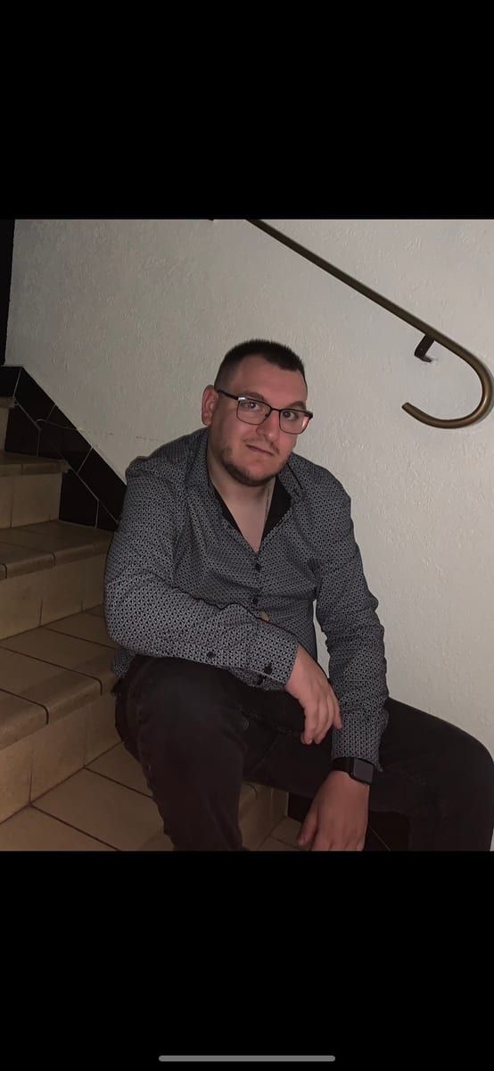 Profil de Louis-charles, 31 ans, Gay trip à Zizers (Grisons)