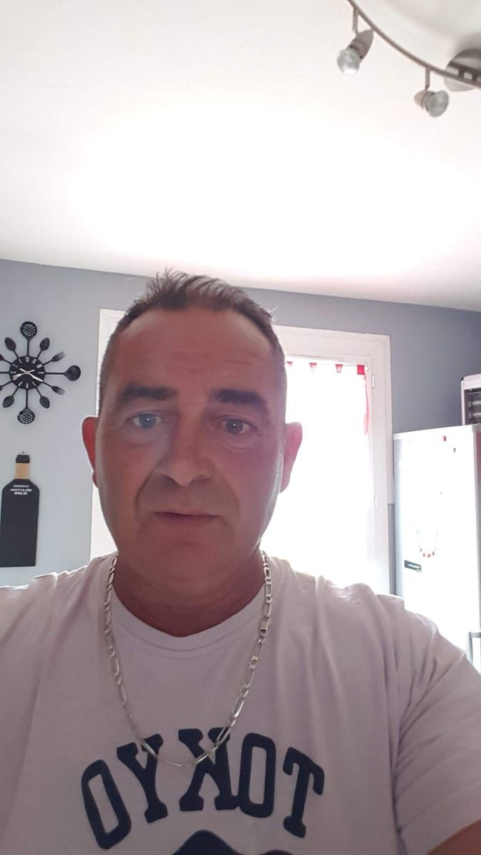 Profil de Foued, 43 ans, Gay trip à Cham (Zoug)