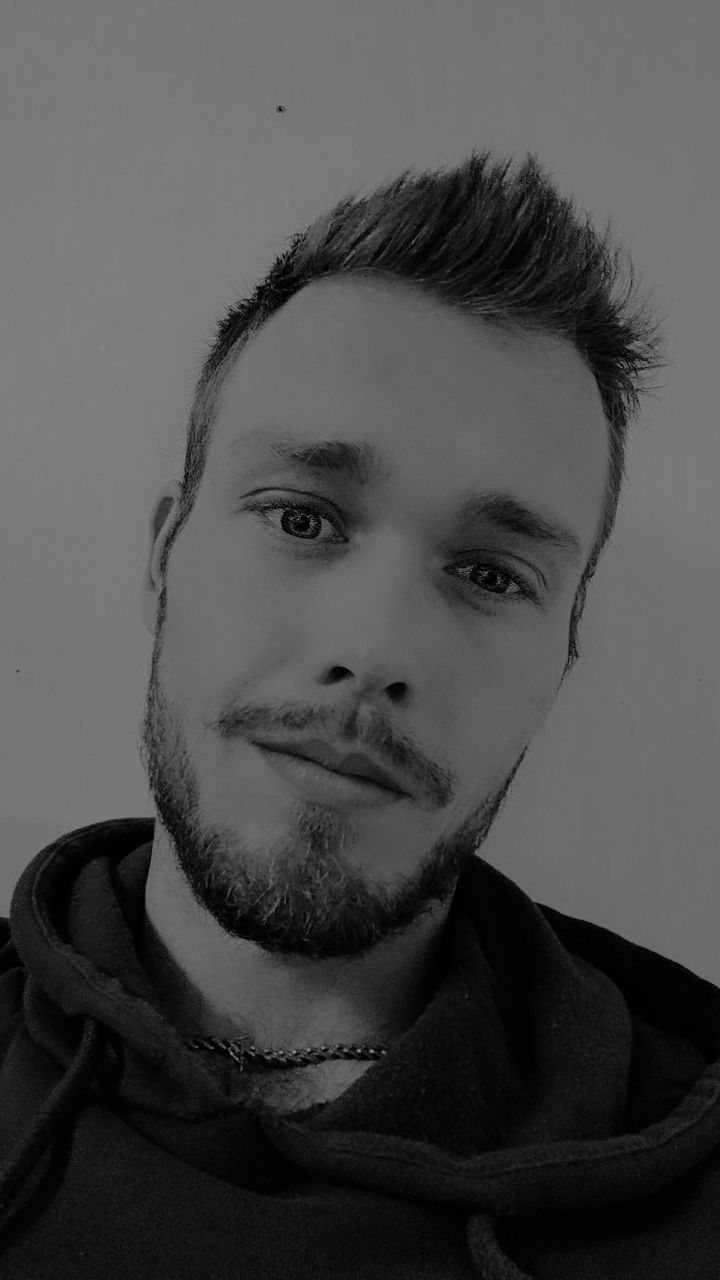 Profil de Franck-emmanuel, 35 ans, Gay trip à Vira (Gambarogno) (Tessin)