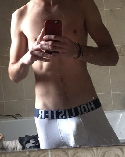 Profil de Victor-manuel, 27 ans, Gay trip à Vers-chez-Perrin (Vaud)