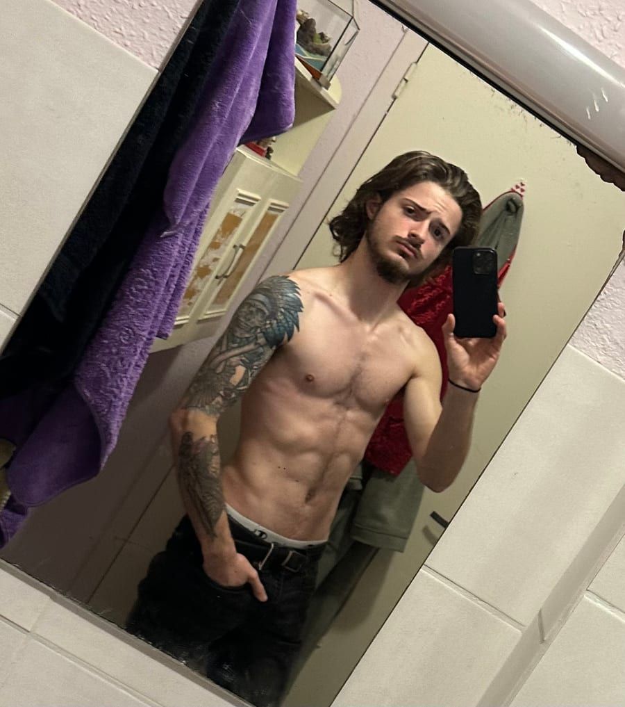 Profil de Charles-eric, 40 ans, Gay trip à Zullwil (Soleure)