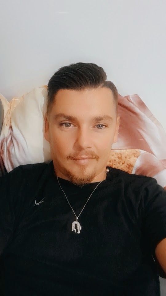 Profil de Haron, 28 ans, Gay trip à Vessy (Genève)
